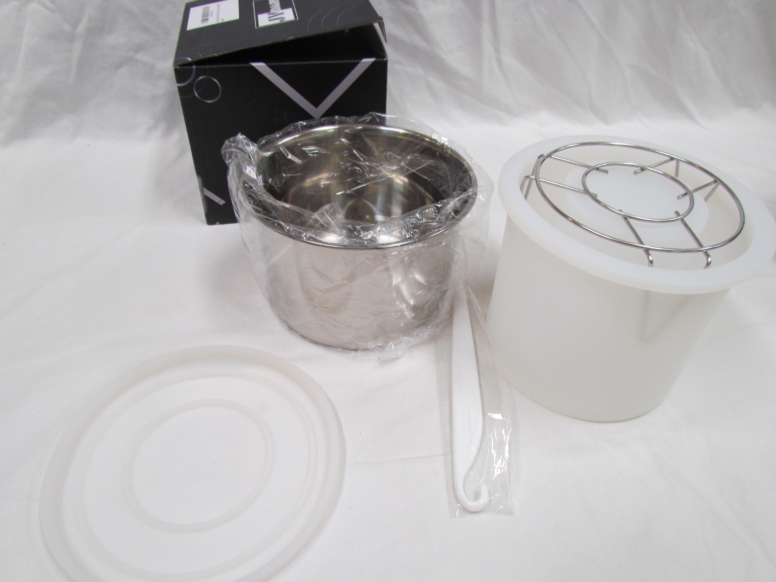 Wine Bottle Ice Bucket Mold JV Dark New in Box