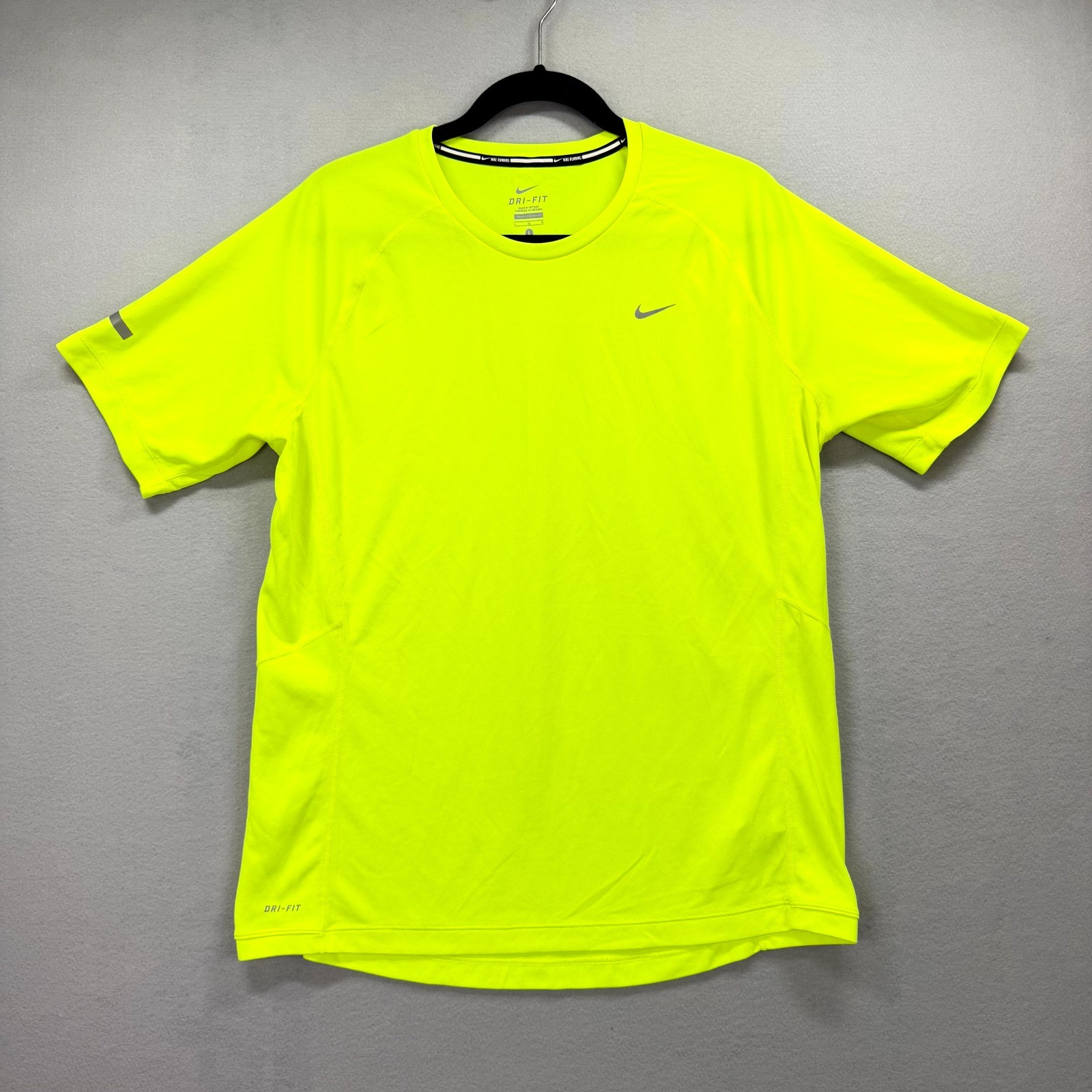 Nike Miler Running Shirt Mens Large Green Dri Fit Wick Sweat Workout Athletic
