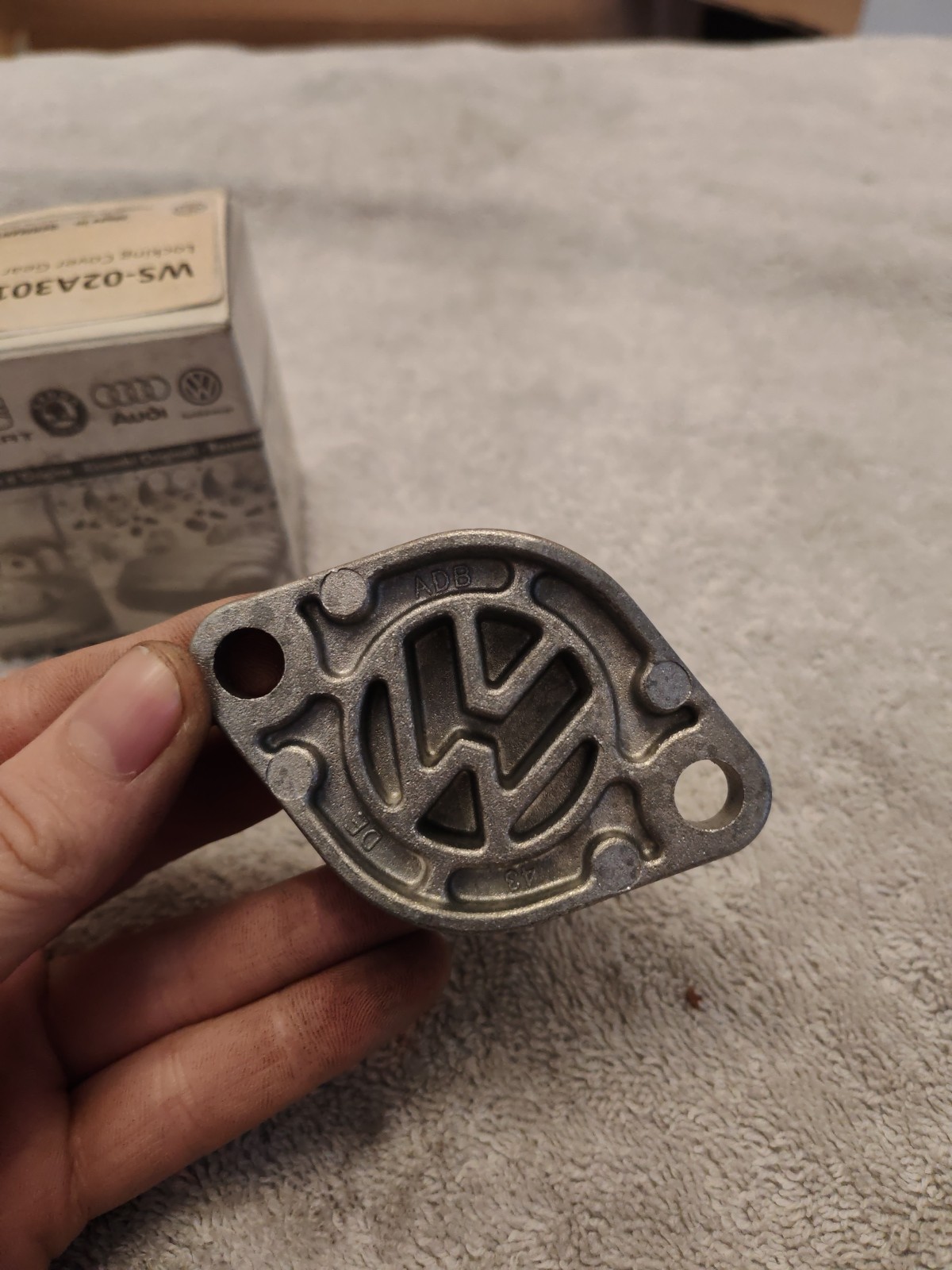 Genuine VW Locking Cover Gear Shift Rod New WS 02A301252D