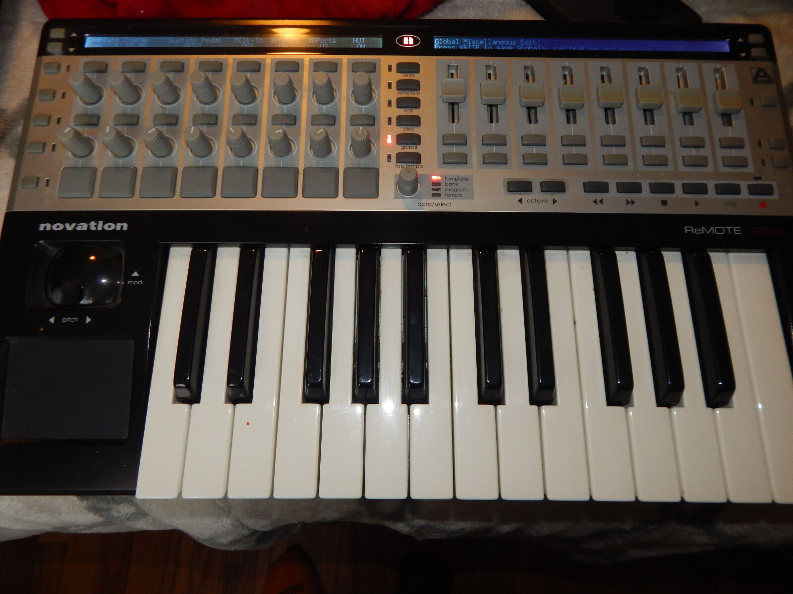 Novation ReMote SL World’s First Intelligent MIDI Controller Automap | Next‑Gen