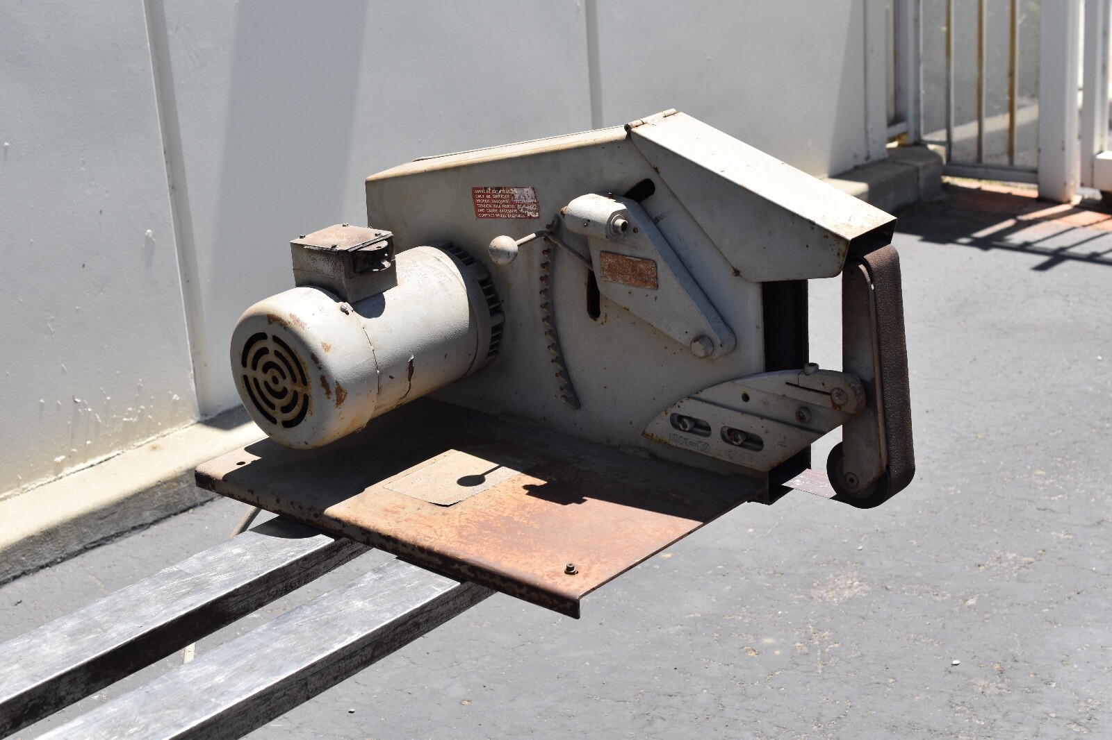 Wilton Belt Sander/Grinder, 2 X 72" Belt