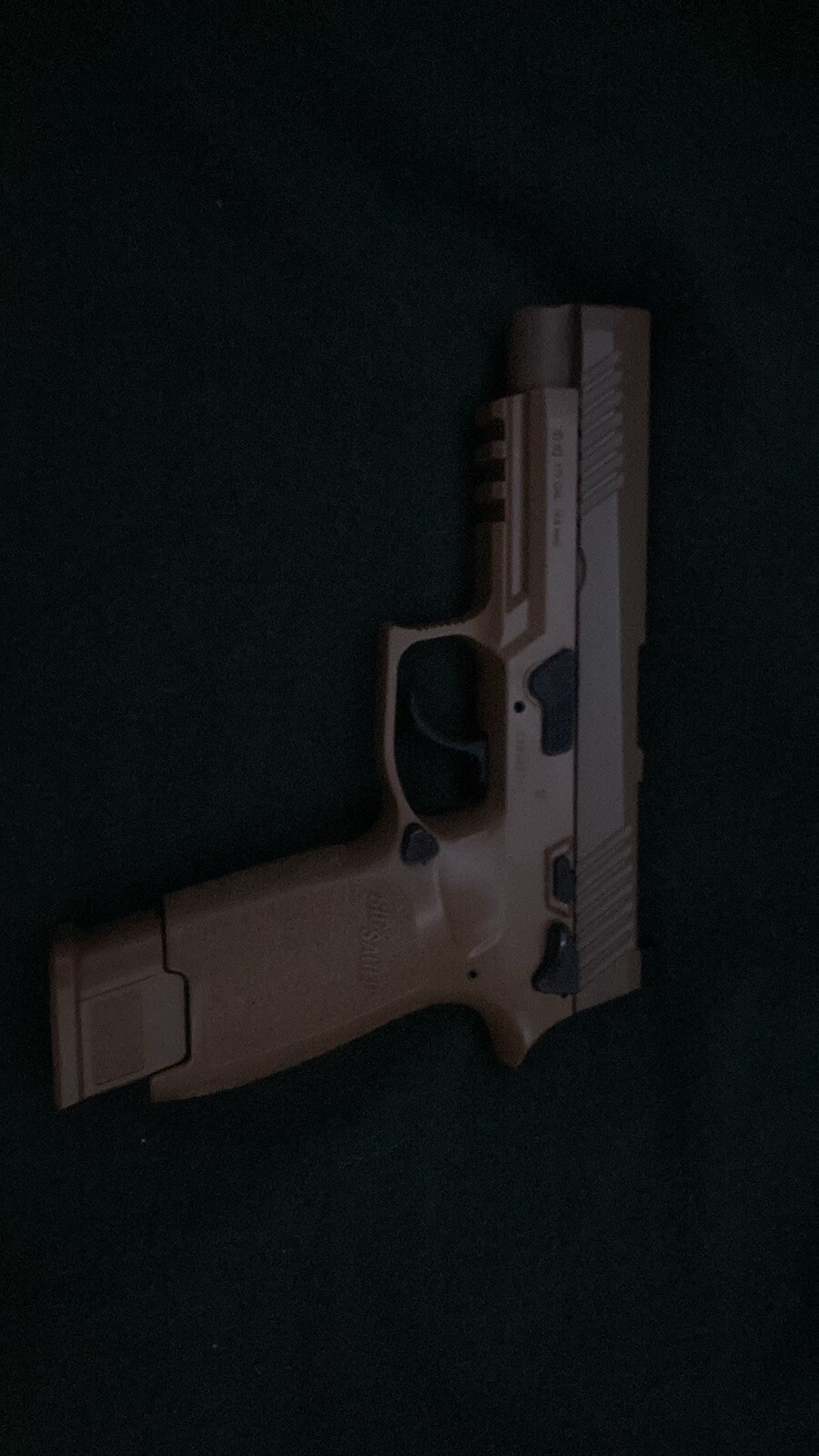 Sig Sauer M17 CO2 Pellet Gun Air Pistol 380fps .177 cal - AIR-M17-177