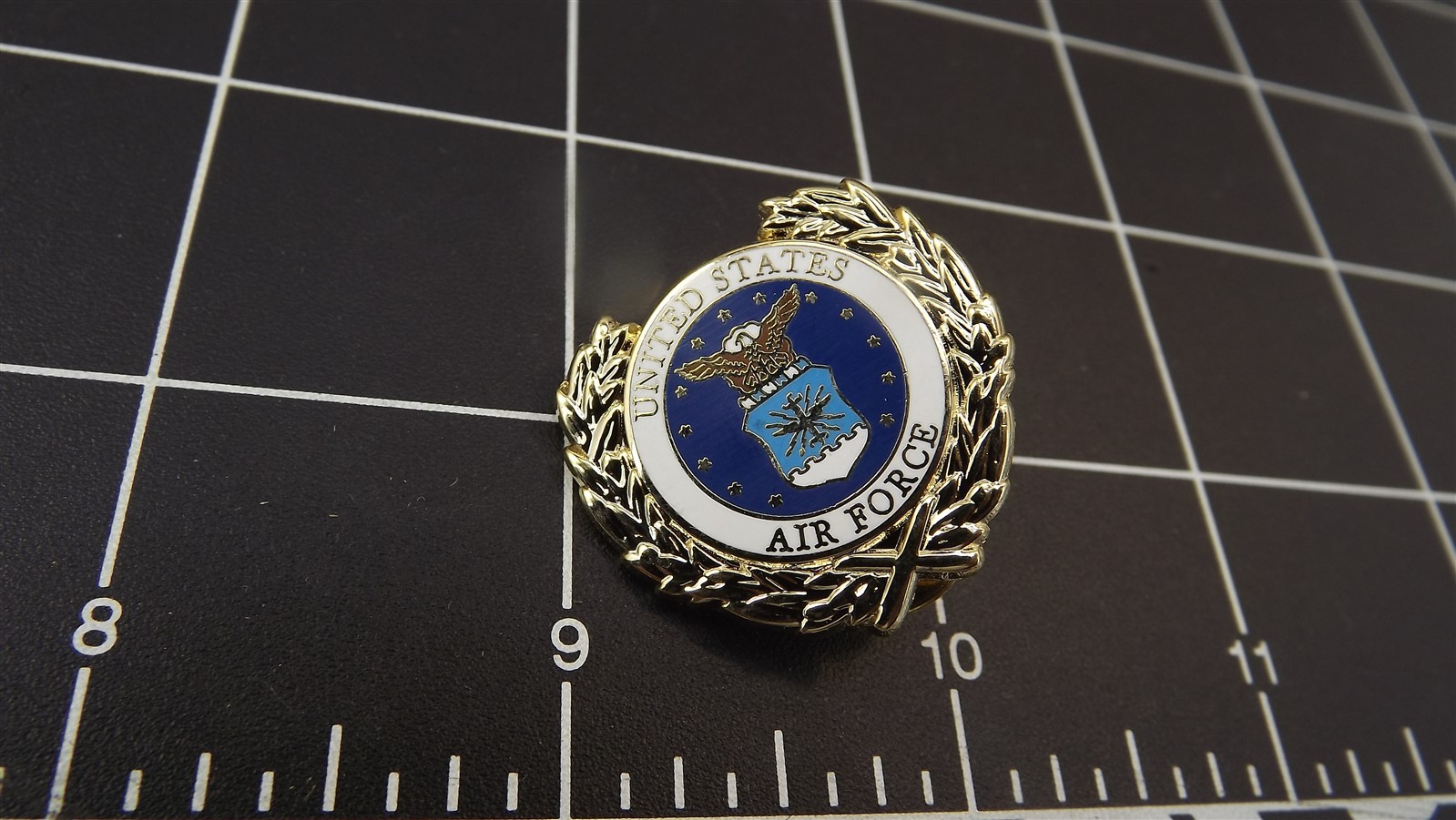 FREE SHIP Lapel Pin U.S. Air Force Logo Wreath Enamel 1-1/16" GOLD TONE