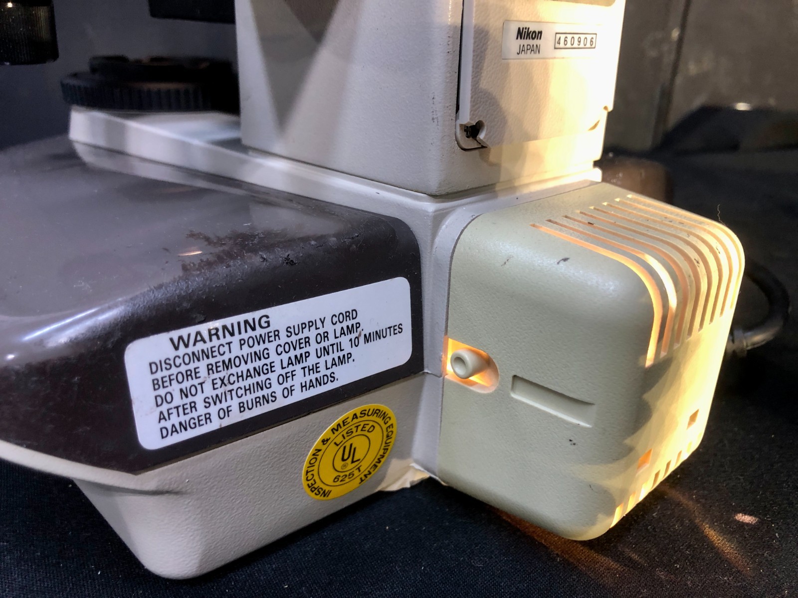 Nikon Labophot 2 Microscope Dual Viewing Heads with 5 Objectives