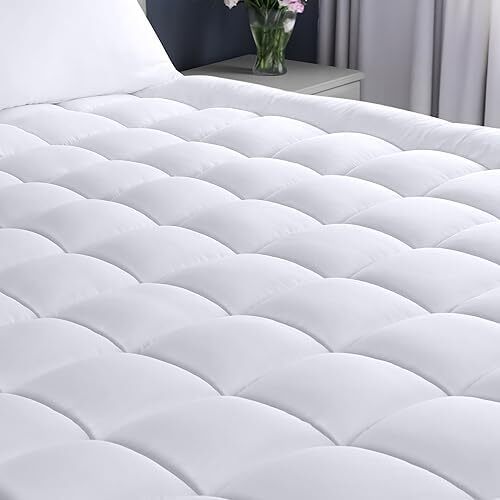 Utopia Bedding Queen Mattress Pad, Quilted Fitted (Pack of 1), White