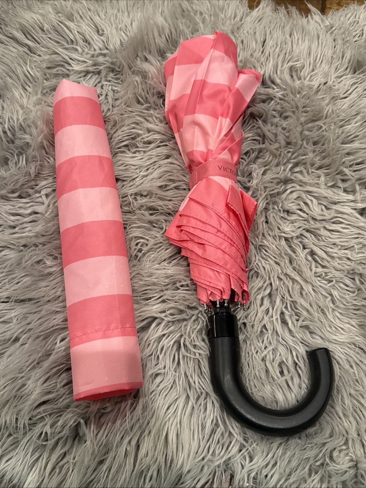 Victorias Secret Pink Stripe Iconic Umbrella Limited Edition Hook Handle