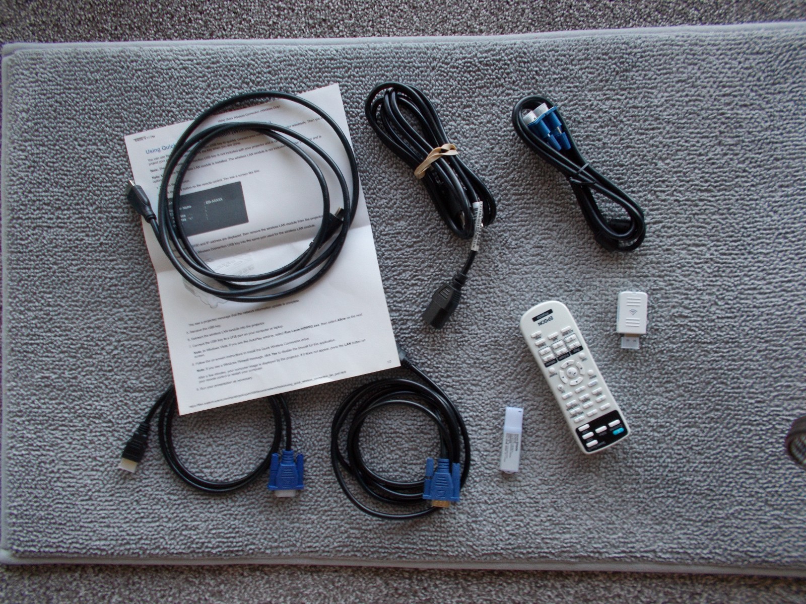 Epson Powerlite 965H 3LCD Projector Package