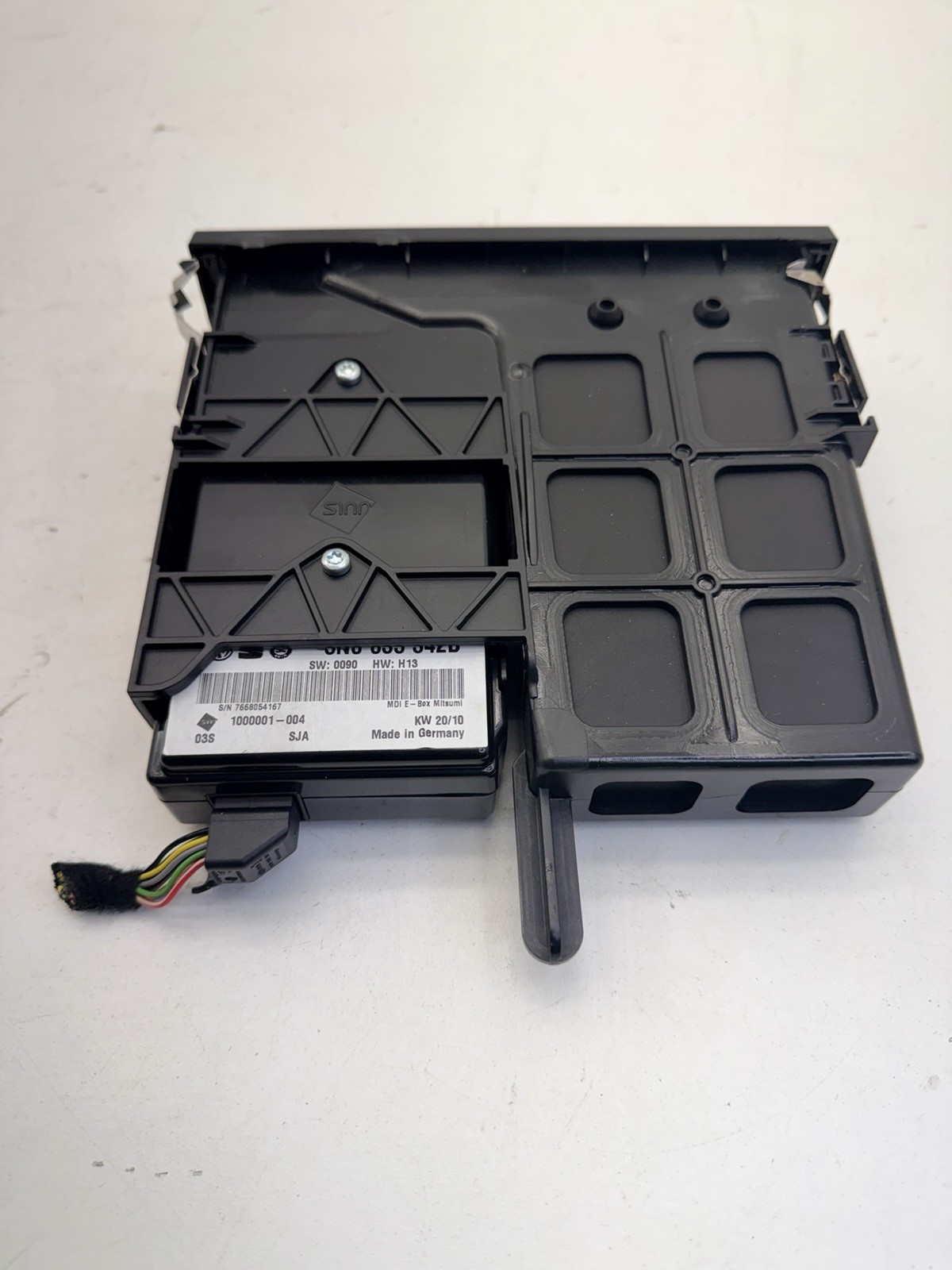 2010-2014 Volkswagen Jetta Sportwagen Input Interface Multimedia Module OEM.