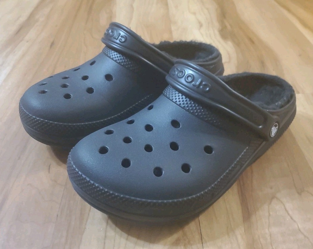 Crocs Black Faux Fur Lined Dual Comfort Clogs Unisex Womens 9 Mens 7
