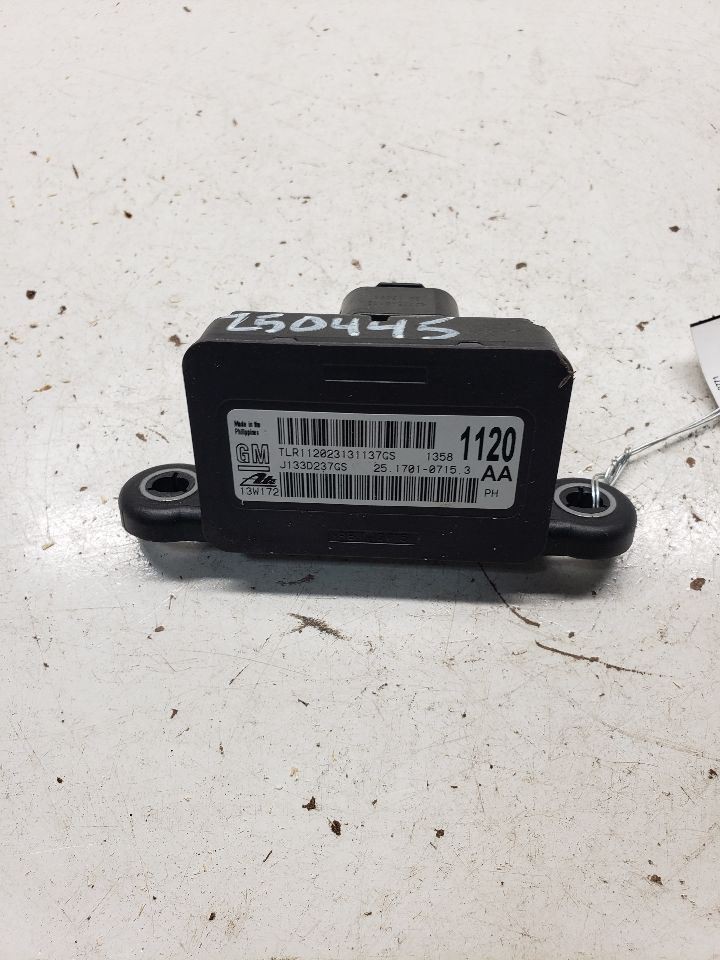 2013-2016 Chevrolet Equinox Control Module Stability Control Floor OEM 1390679