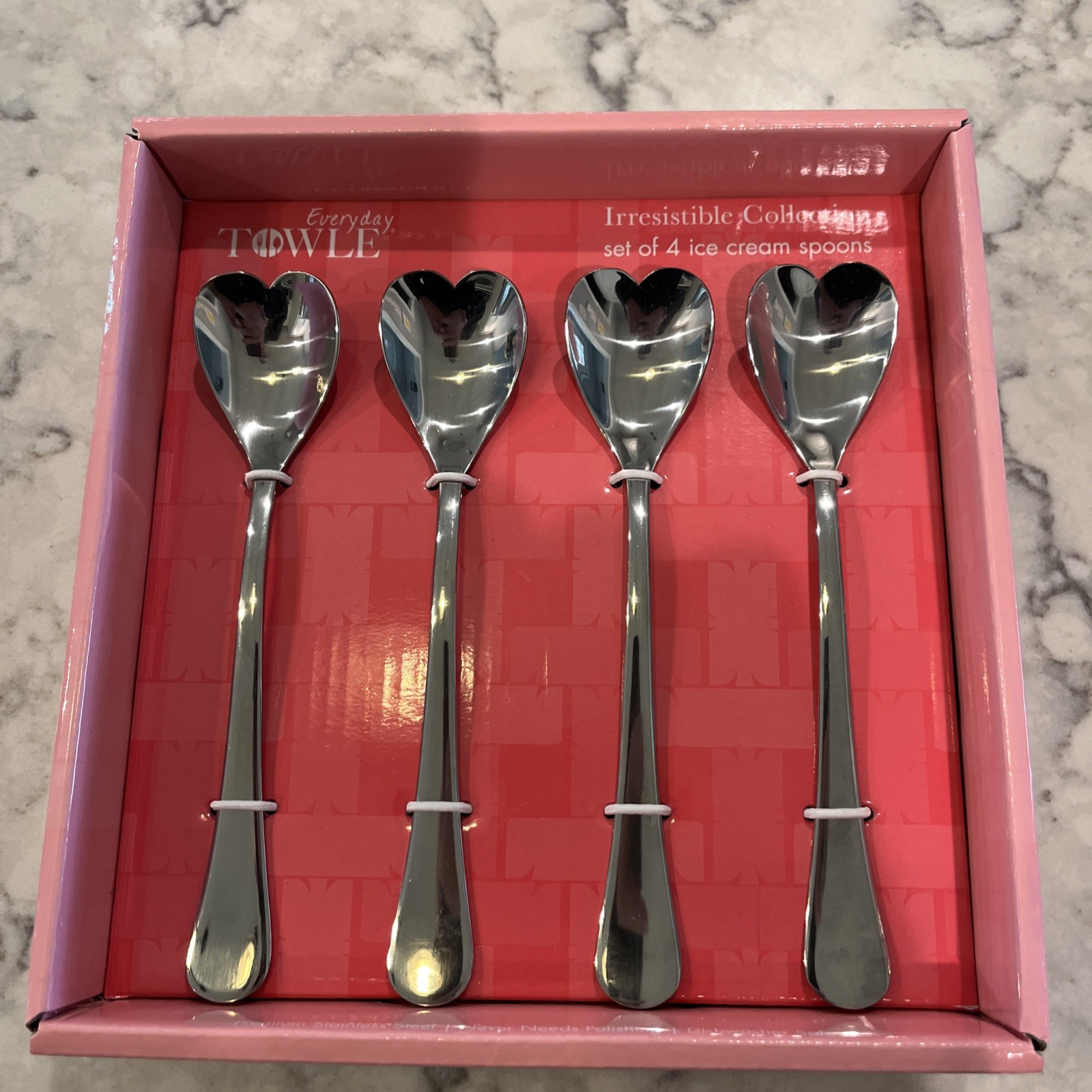 Everyday Towle - Irresistible Collection - Set of 4 ice cream spoons