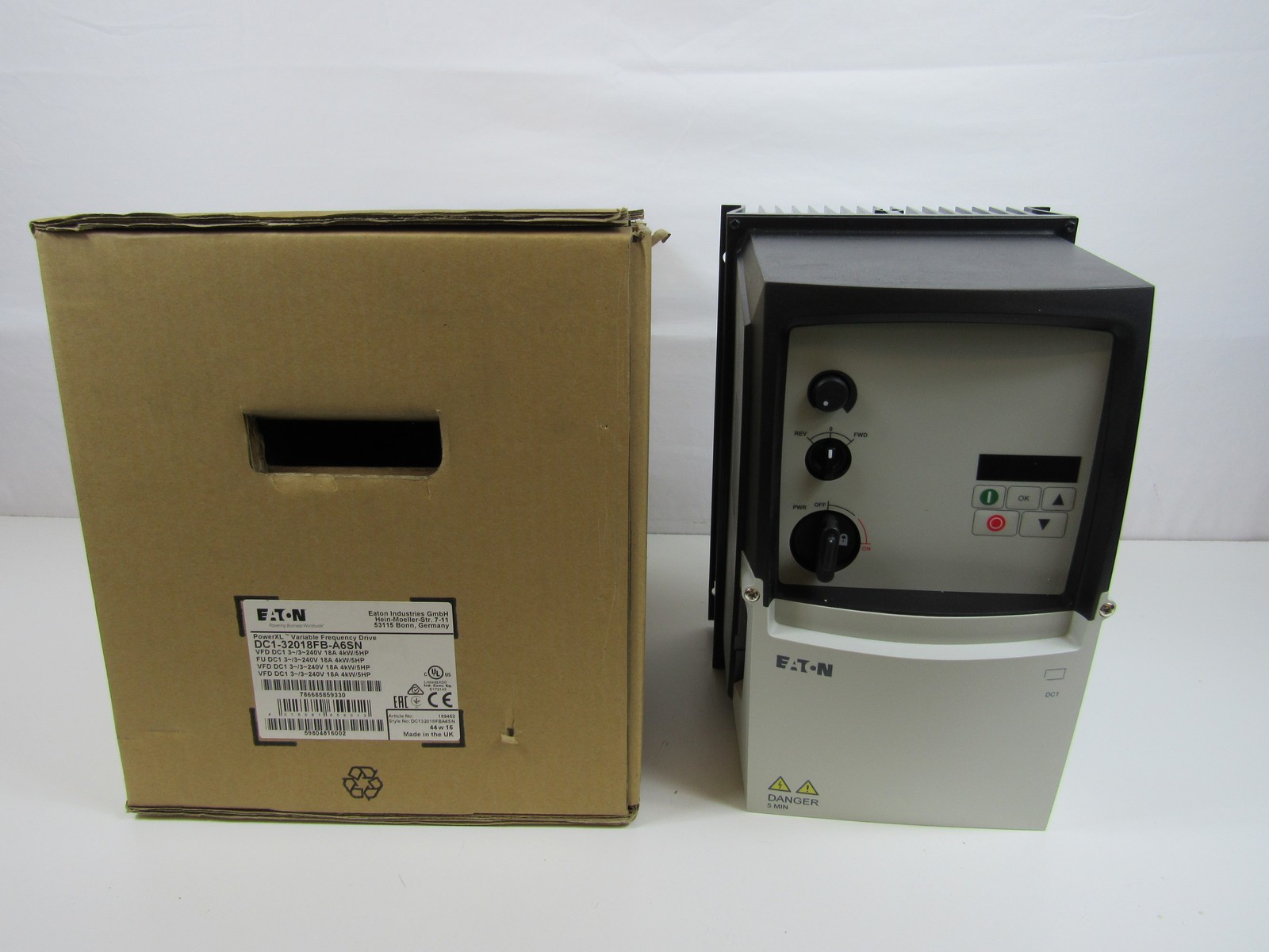 Eaton DC1-32018FB-A6SN Motor Drives/VFDs/Speed Controllers Surplus