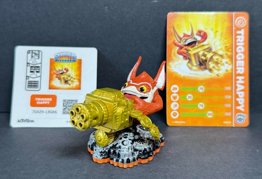 Skylanders Giants Trigger Happy w/ Card & Sticker
