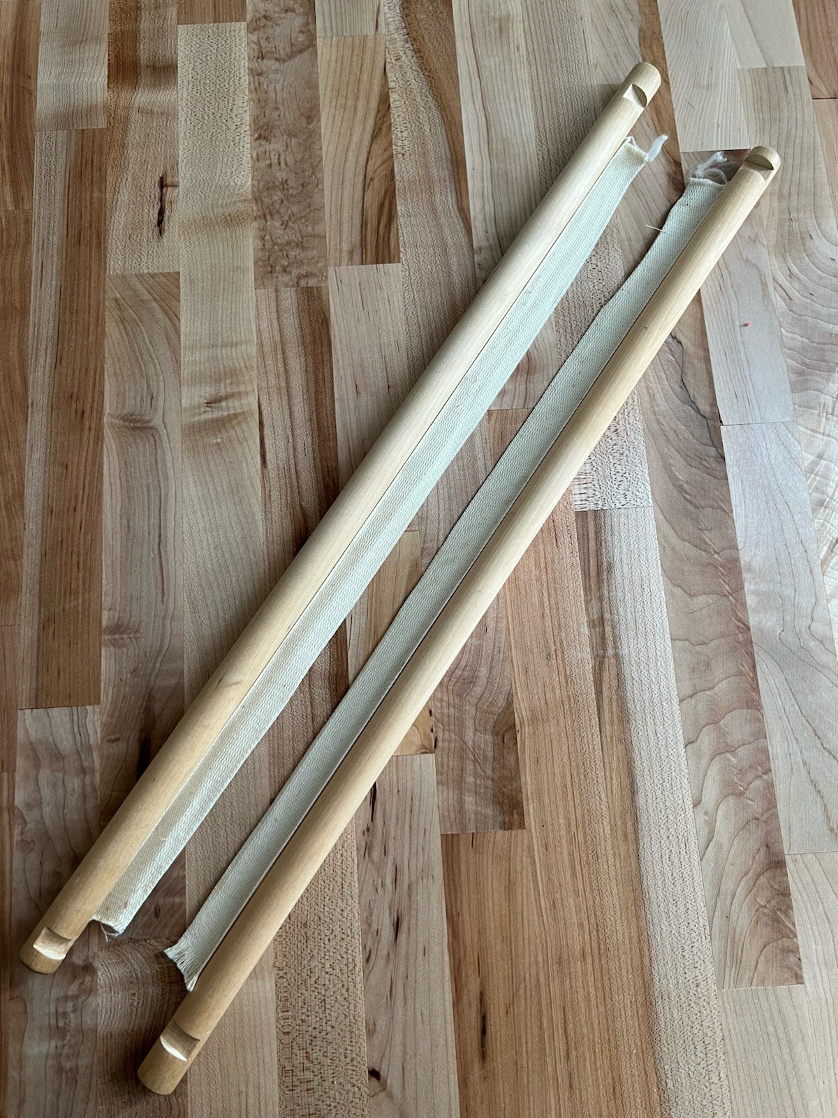Set of 2 Wooden Scroll Rods with Webbing & Notches 23" Needlepoint Embroidery