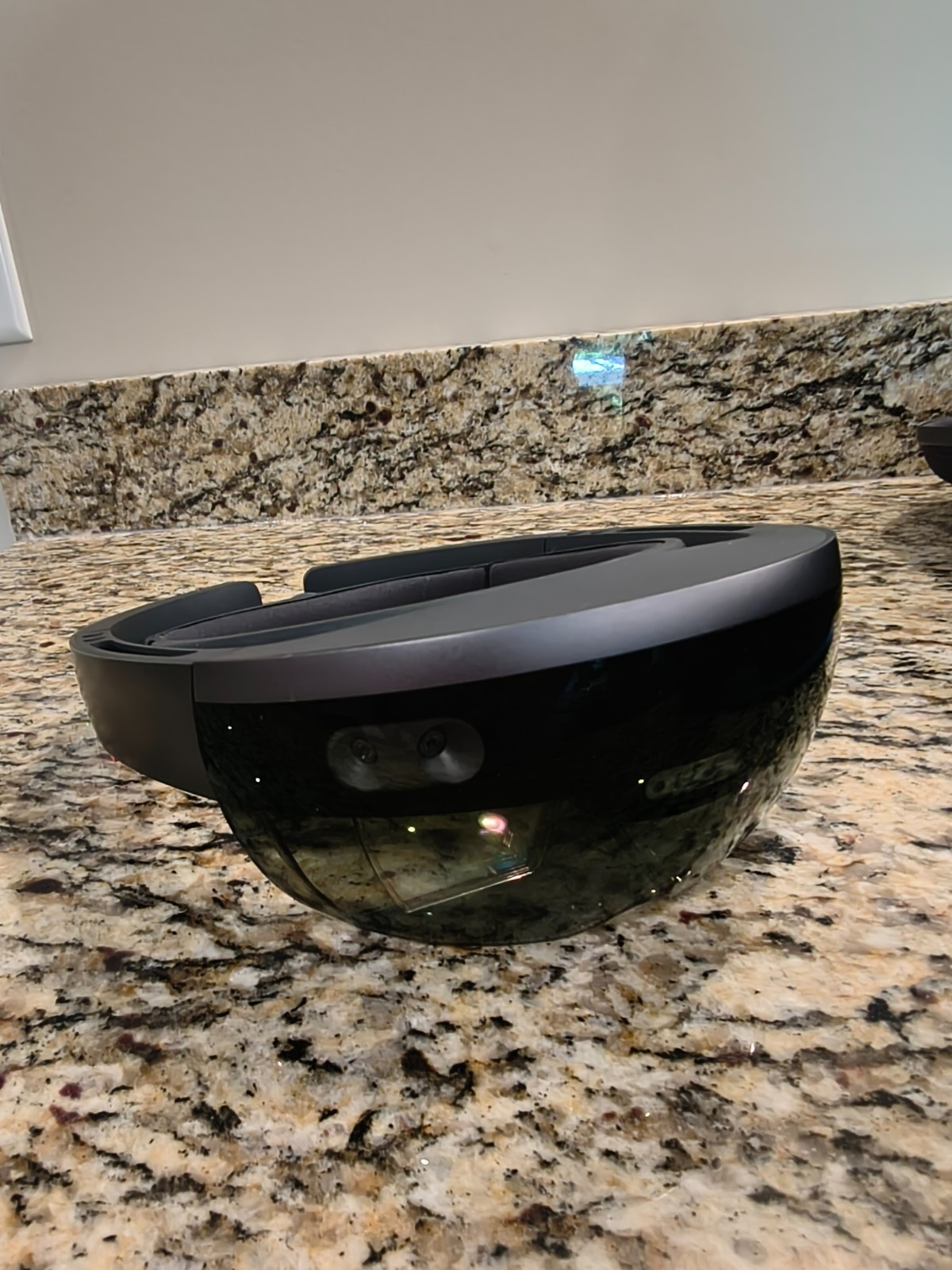 Microsoft HoloLens Developer Edition 1st Generation & Genuine Carry Case