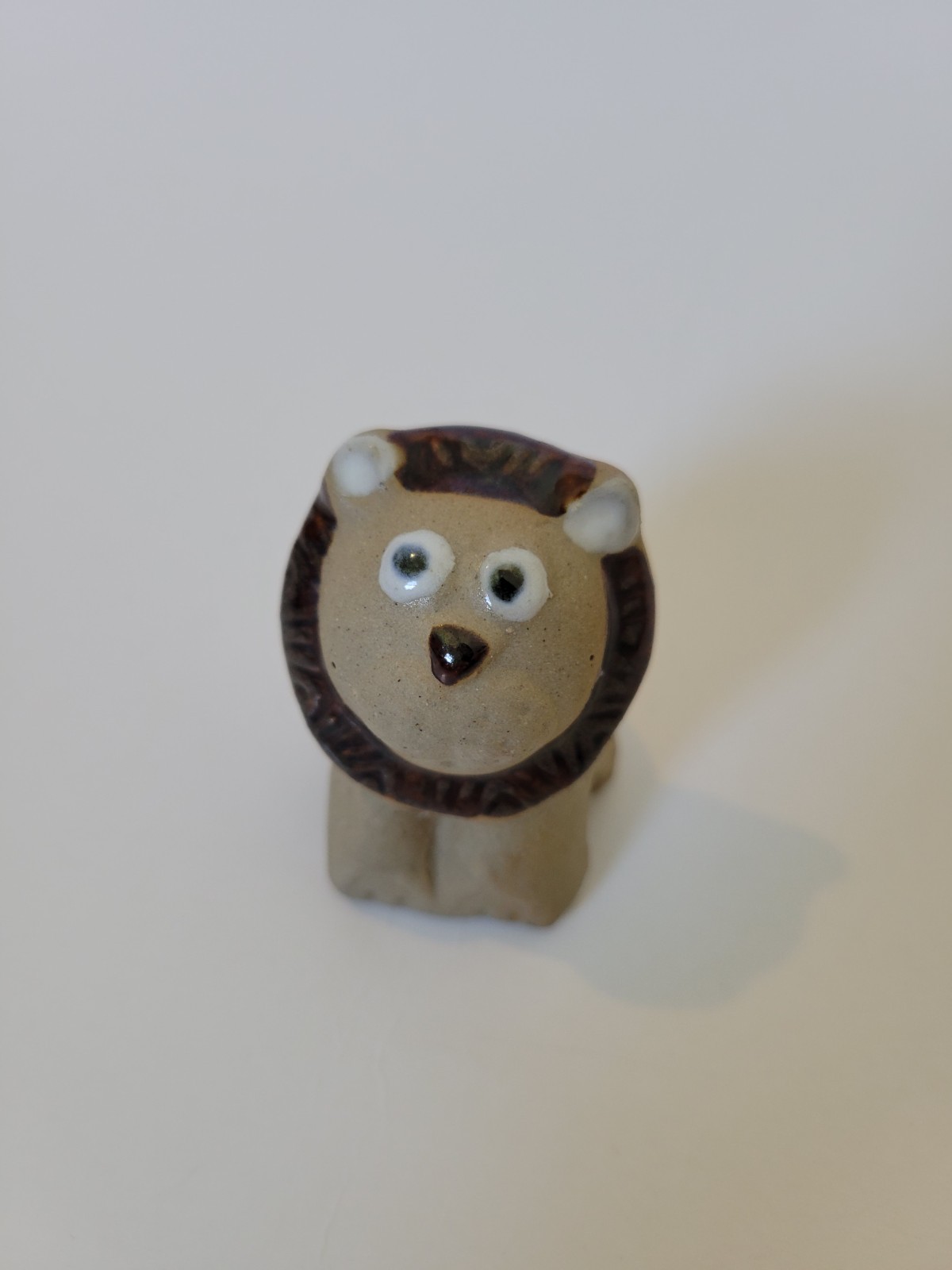 VTG Stoneware Lion Plant Critter