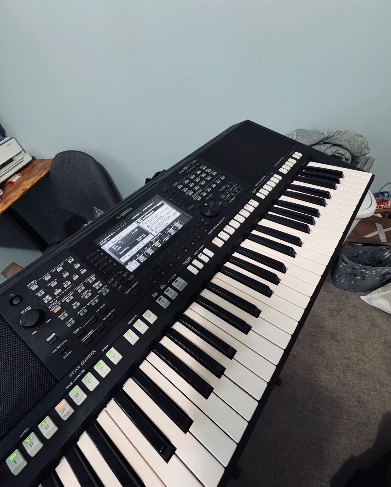 yamaha keyboard psr s775