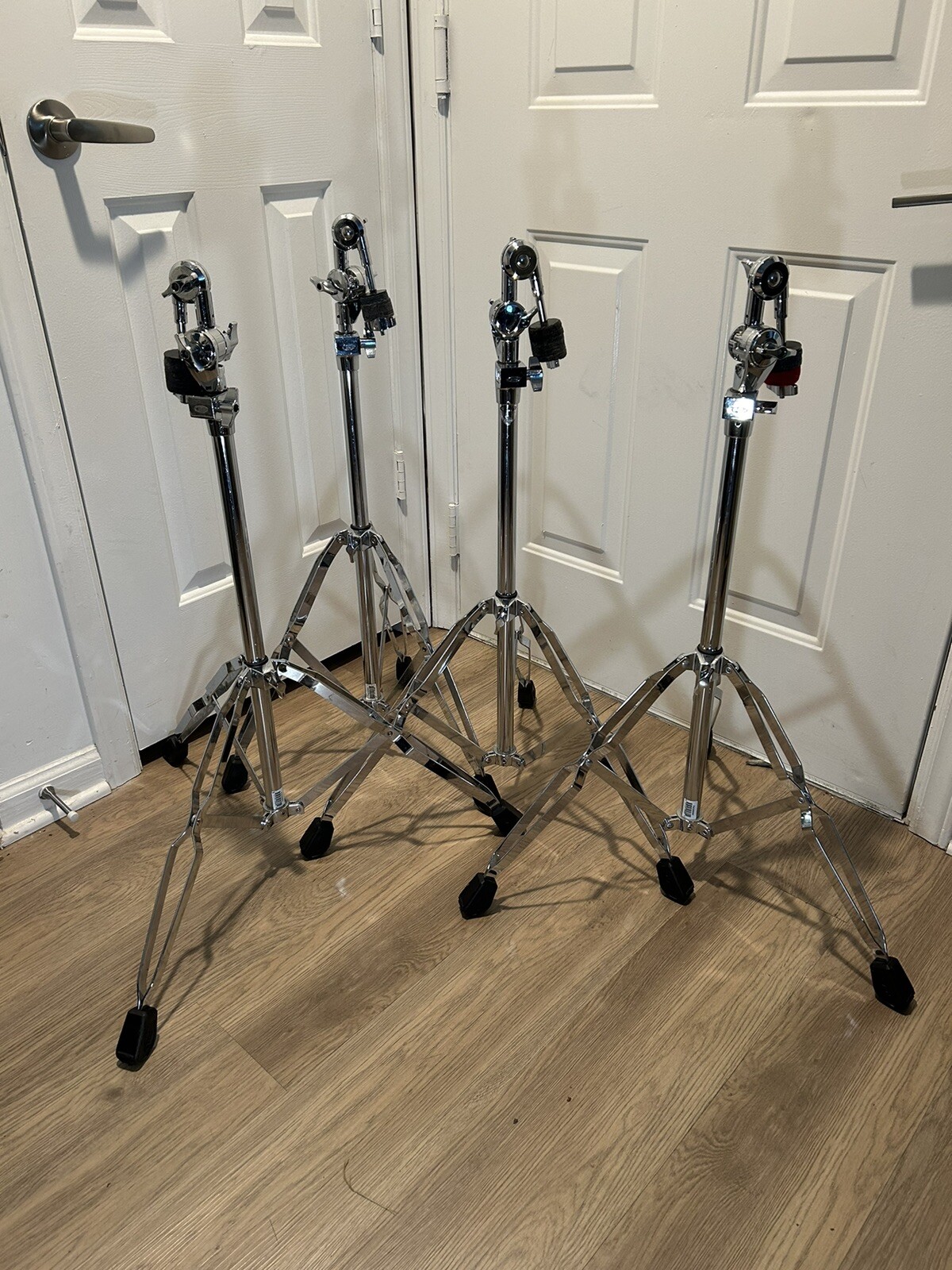 Set Of 4 DW PDPCB800 Series Boom Cymbal Stands Used