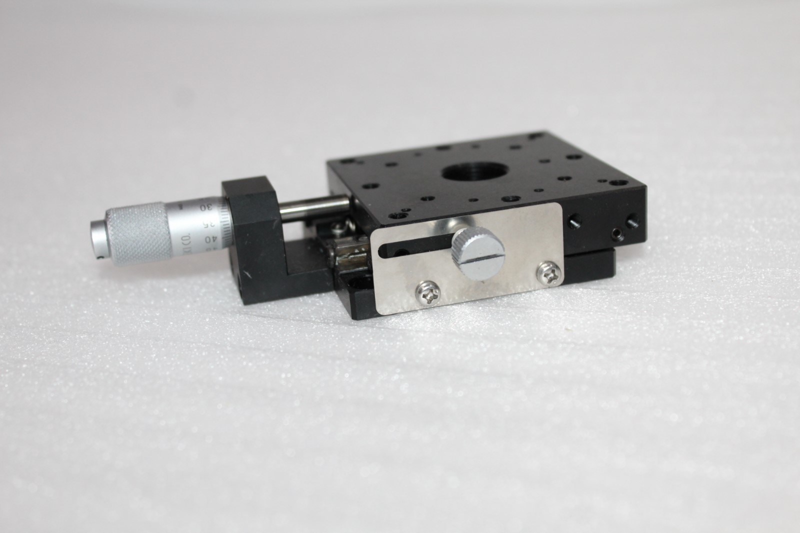 Suruga Seiki B11-60A Linear Positioner X-Axis Stage