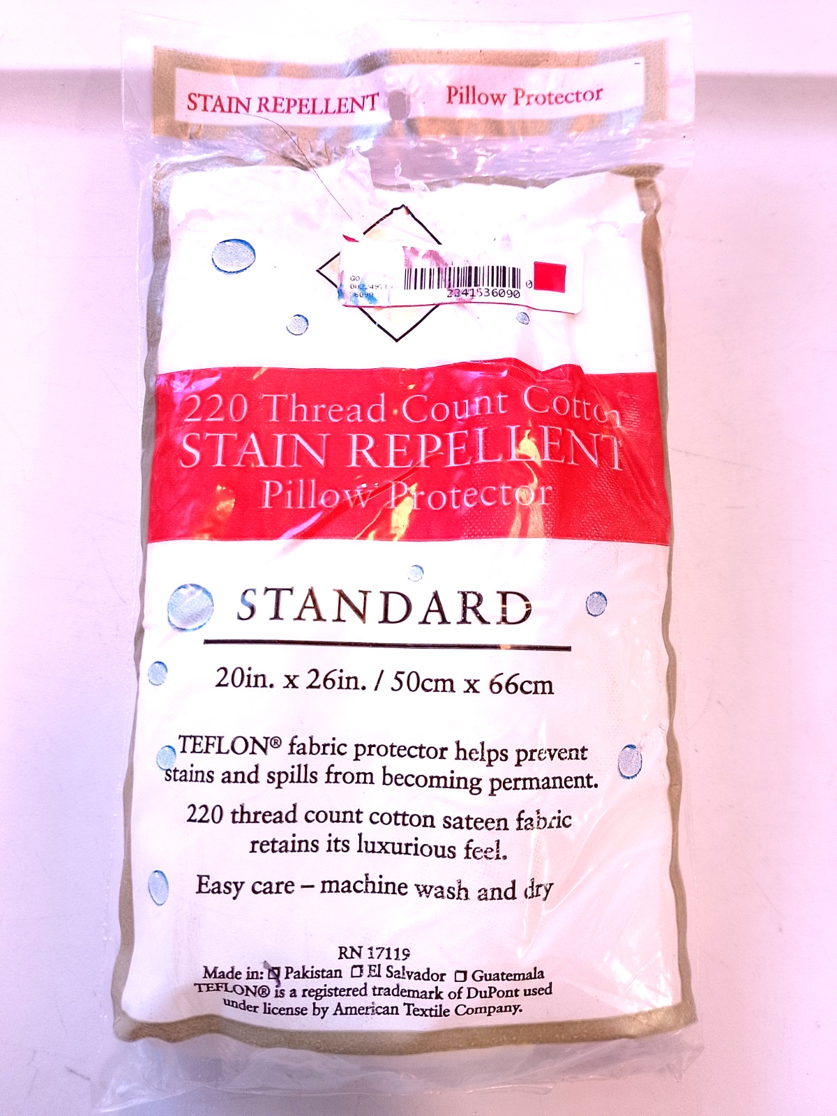 Stain Repellent pillow protector made of Teflon in white