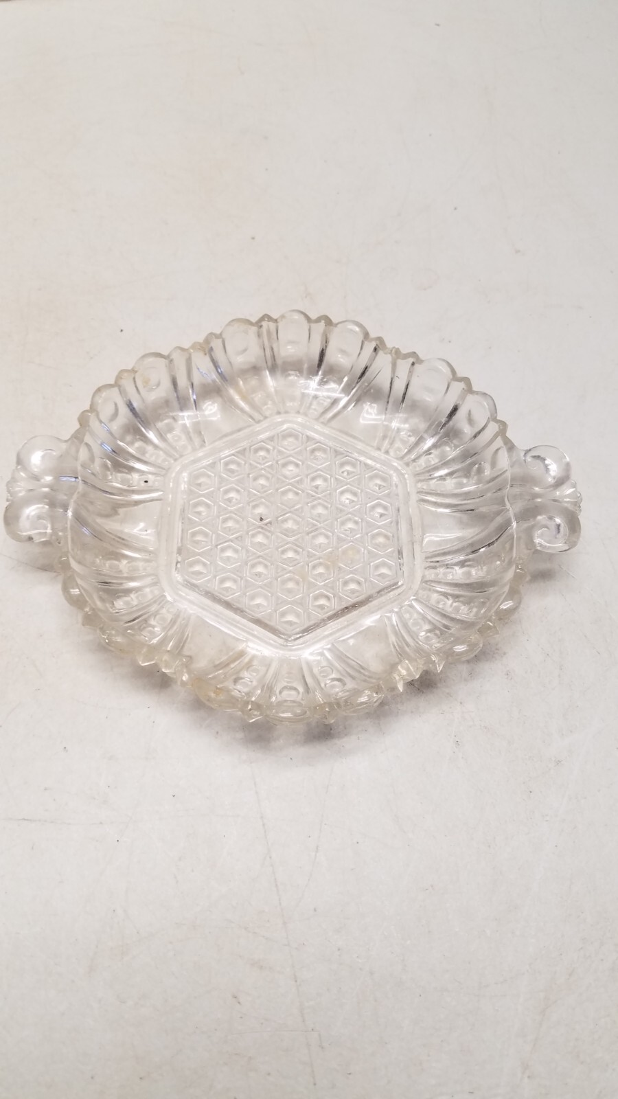 Round Clear Glass Dish with Handles (M)