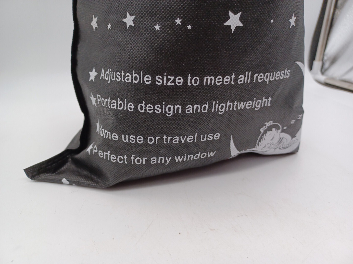 Dream Art Portable Blackout Blind.