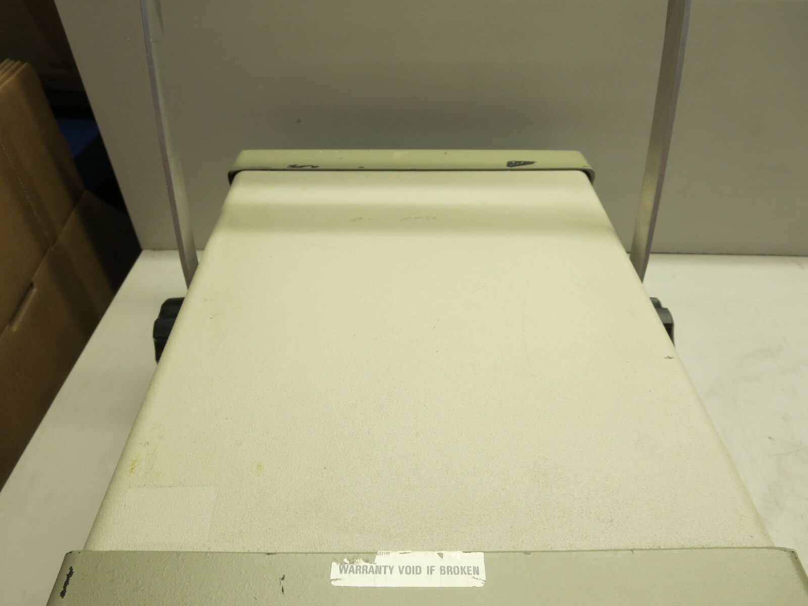 F. W. Bell, Model 9200, Gaussmeter, Unit Powers Up, No Other Testing