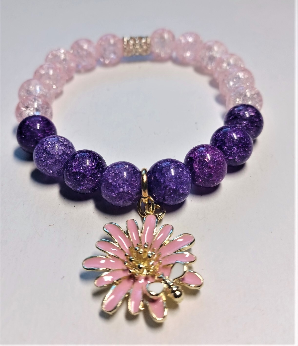 Fashionable and Elegant Crackle Glass Beaded Bracelet-Flower Charm