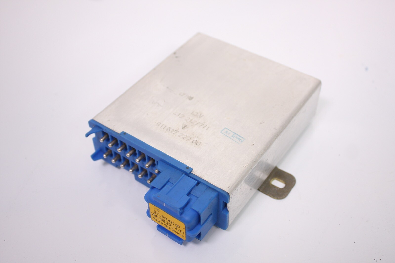 Porsche 911 964 993 & 928 OEM Cruise Control Module 91161722700