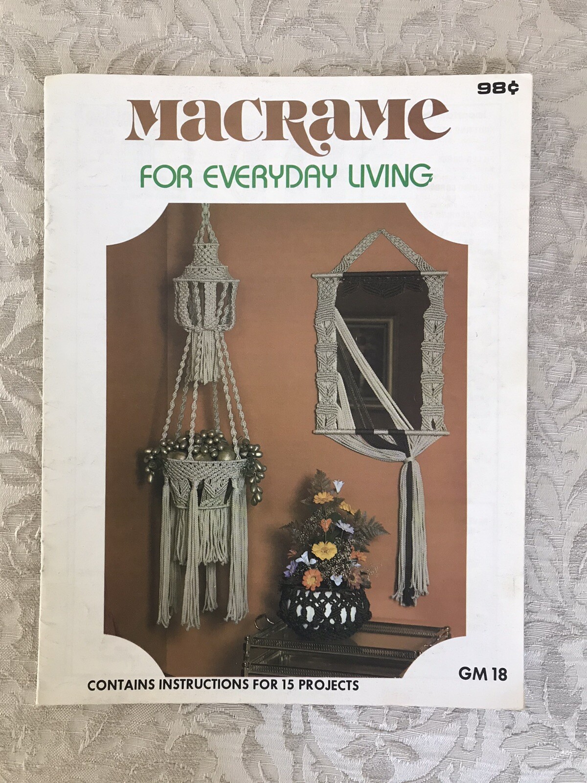 Vtg Macrame for Everyday Living Book Leaflet 15 Craft Projects Home Decor GM18