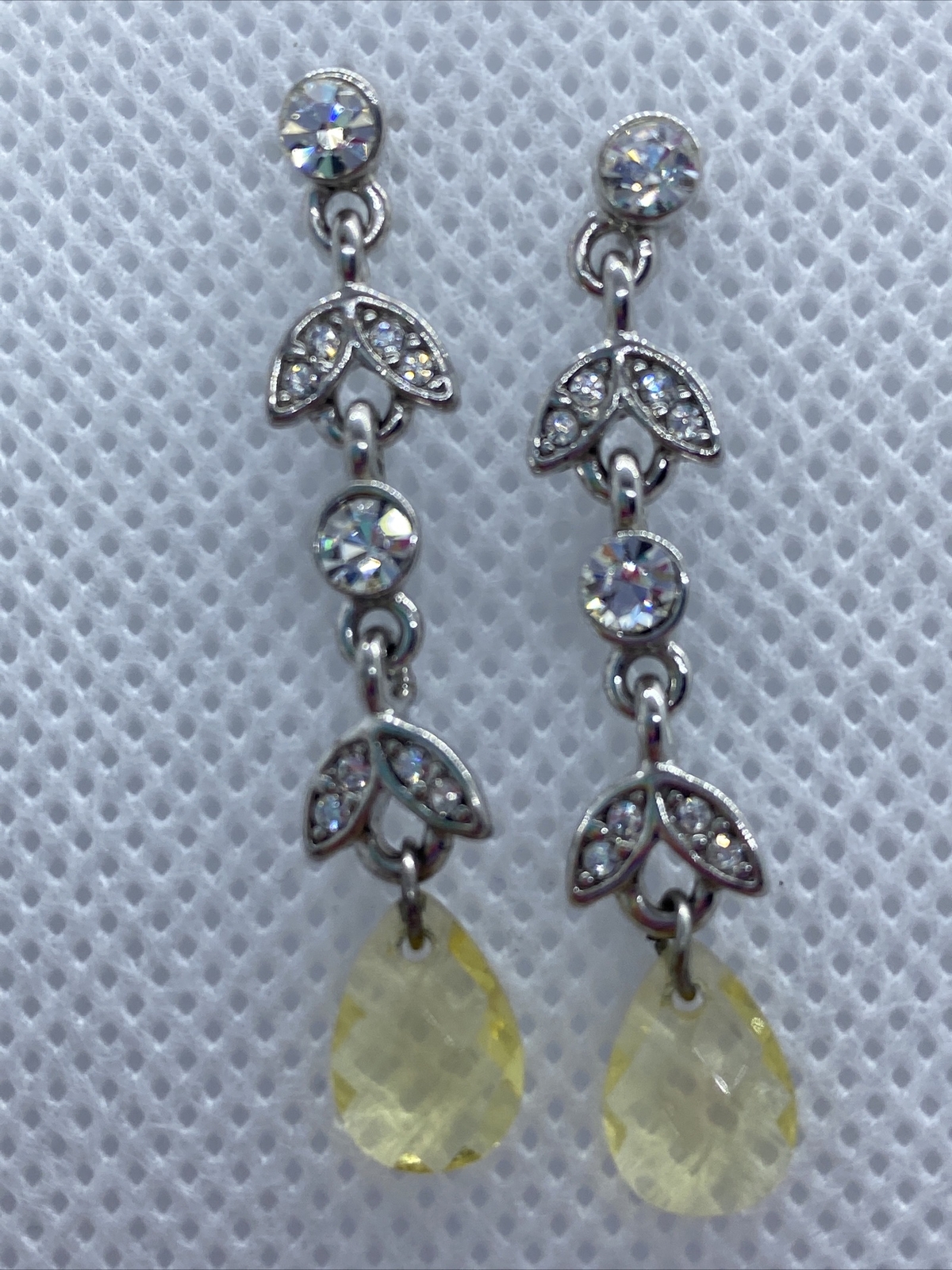 Earrings Pierced Yellow Clear Rhinestone  yellow teardrop Silvertone B2C