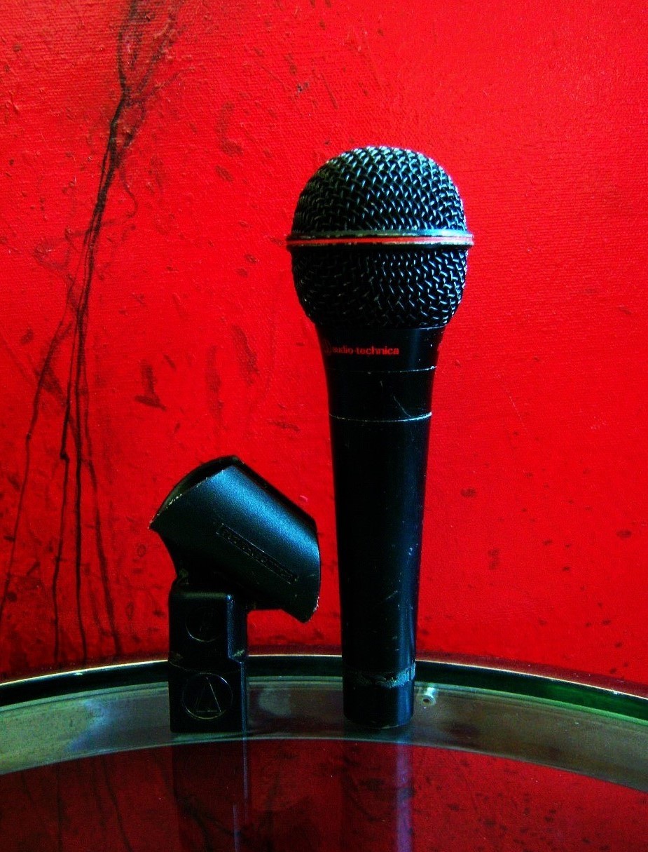 1990's Audio Technica Pro 10 dynamic cardioid microphone Lo Z w mic clip AKG # 1
