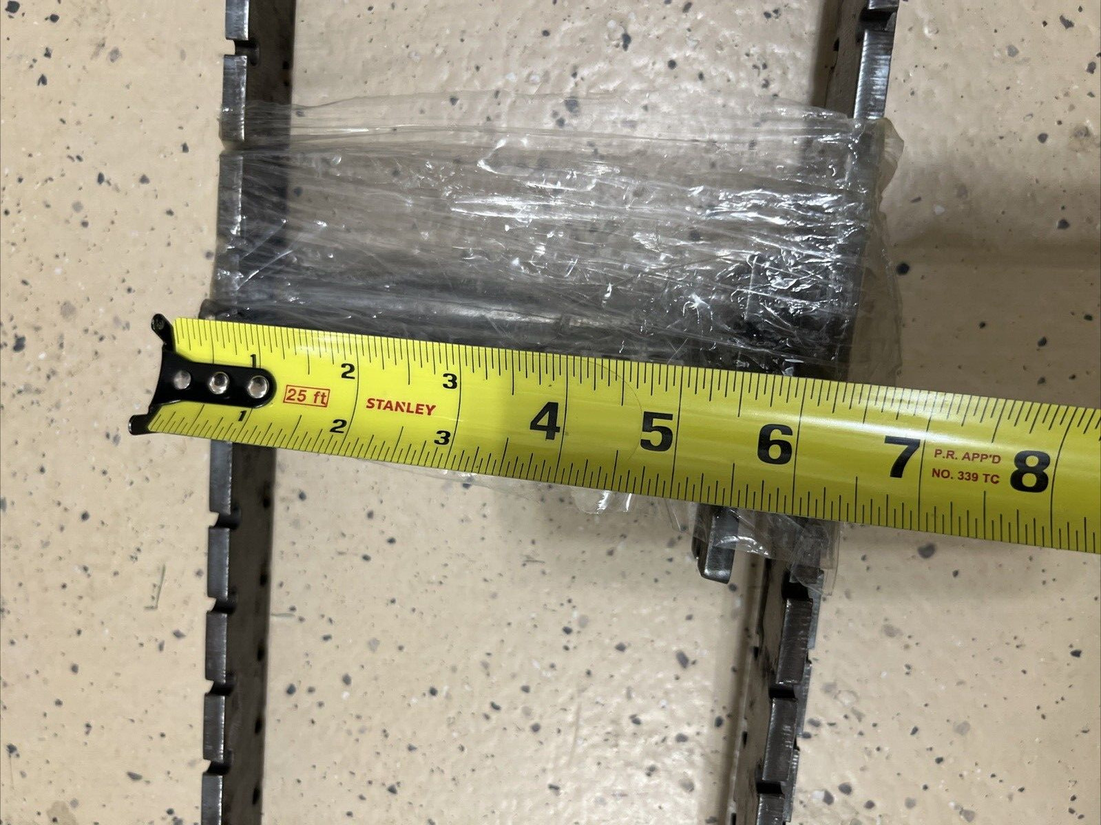 2 QTY Studlock 22” Floating Shelf Brackets w/ drill jig guide