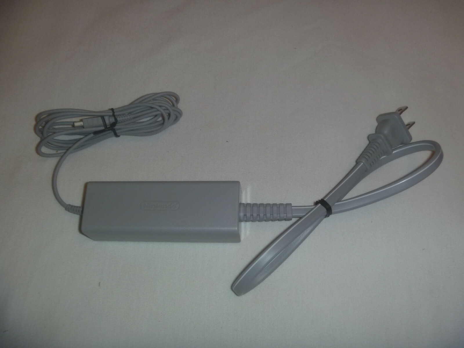 Official OEM Nintendo Wii U Wiiu Gamepad Power Supply AC Adapter Charger WUP-011