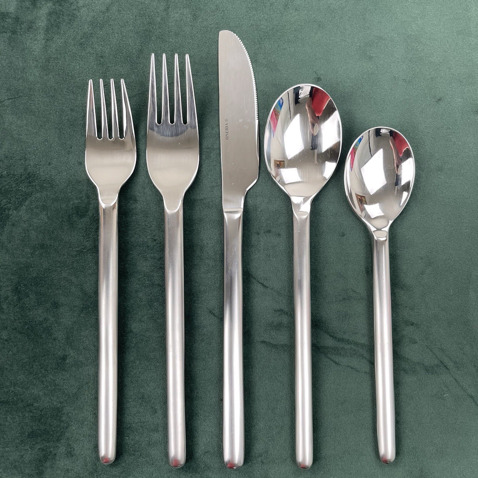 Oneida Stainless METRO Flatware Place Setting Fork Spoon Knife 18/10