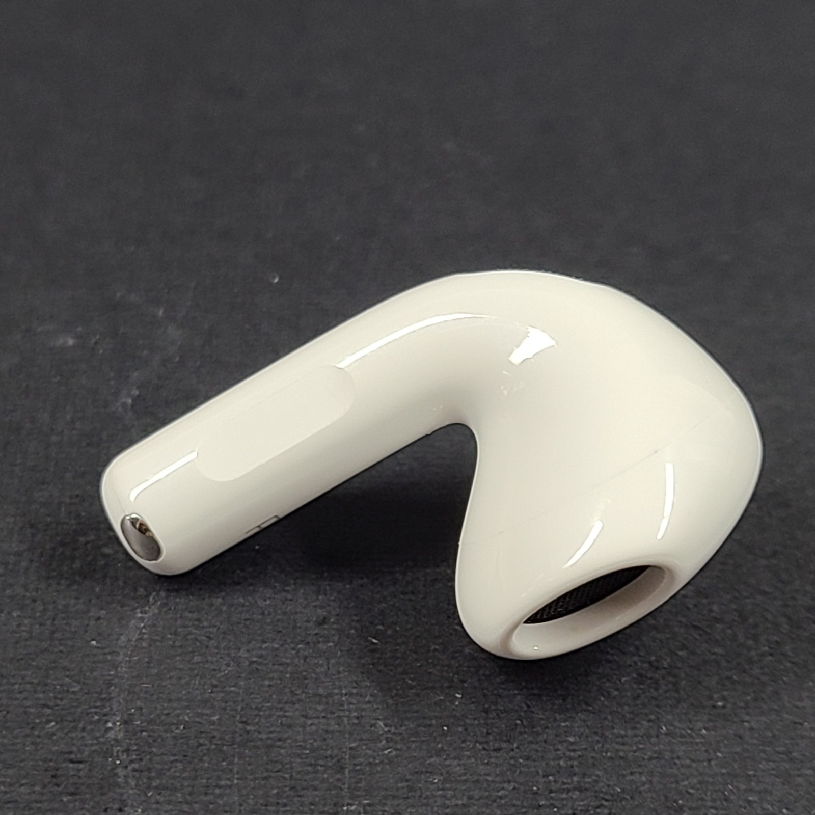 Apple AirPods 4th Gen ANC RIGHT SIDE ONLY OEM Replacement AirPod 4 No Case A3055