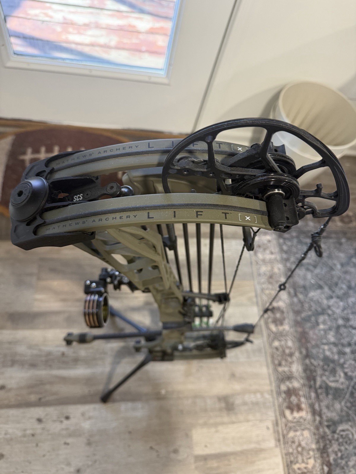 Mathews Lift X 33