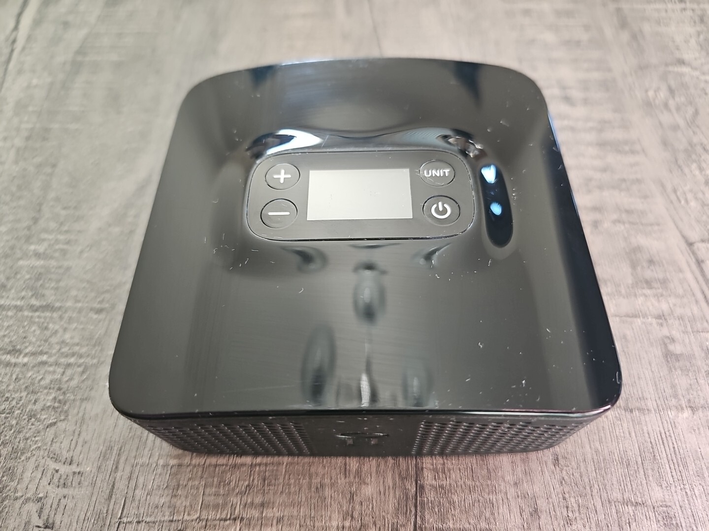 HALO Air 120 Compressor Part Portable Battery Air Pump Attachment Charger Black