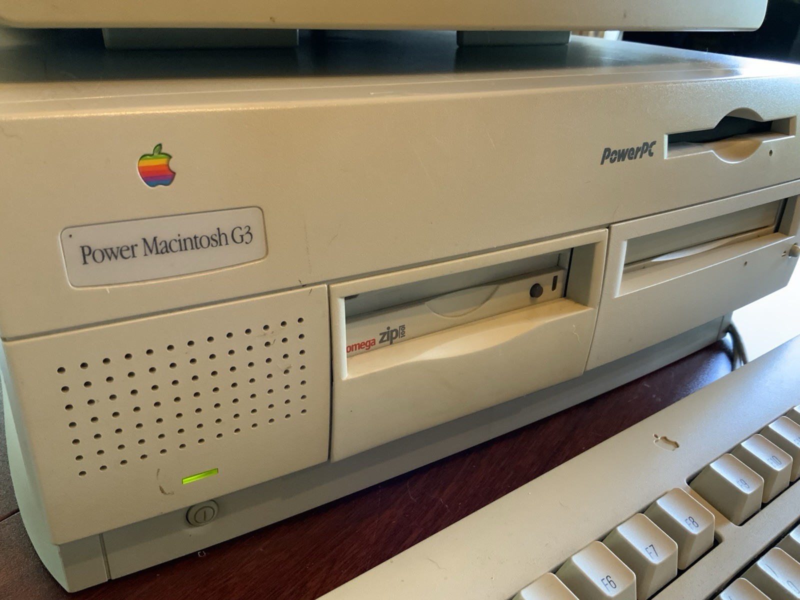 Restored Apple Power Macintosh G3 Vintage Desktop Computer w/Games + ZIP Drive