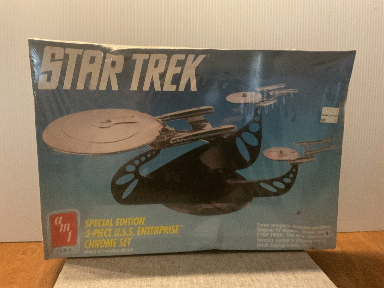 AMT Star Trek Special Edition U.S.S. Enterprise Chrome Set Model Kit Sealed