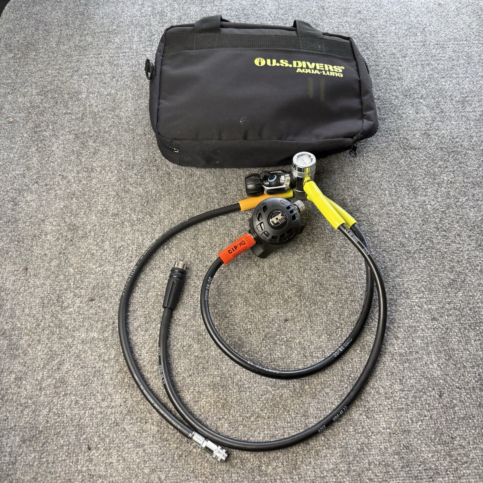 Apeks TX50 Second Stage & FST First Stage Regulator Yoke Style