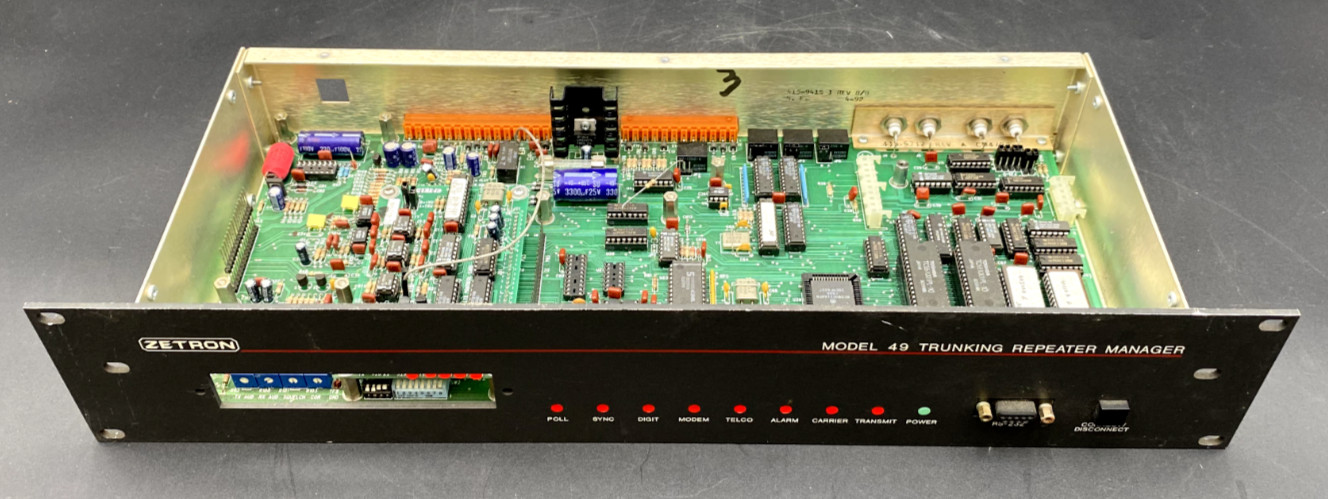 ZETRON MODEL 49 TRUNKING REPEATER MANAGER 901-9147 MISSING PARTS & PLATES