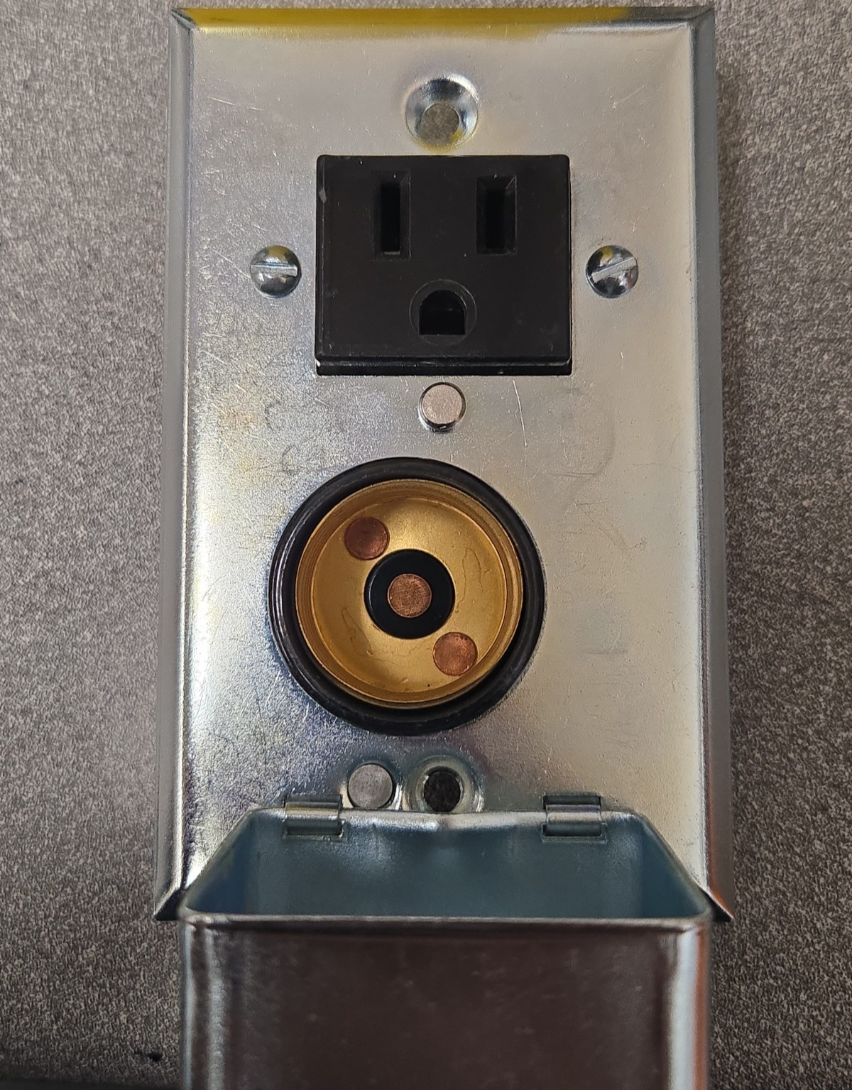 BUSSMANN 2-3/4" FUSETRON SRW TYPE BOX COVER UNIT **BRAND NEW NEVER INSTALLED**