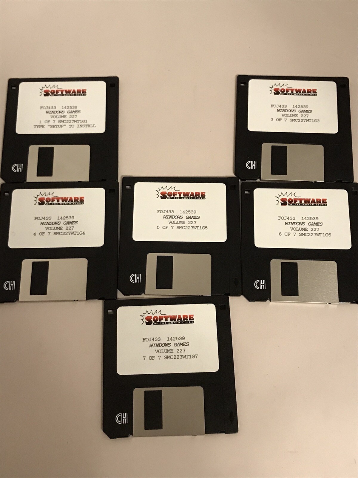 Software Of The Month Club Windows Games Volume 227 (Missing 1 Floppy￼)
