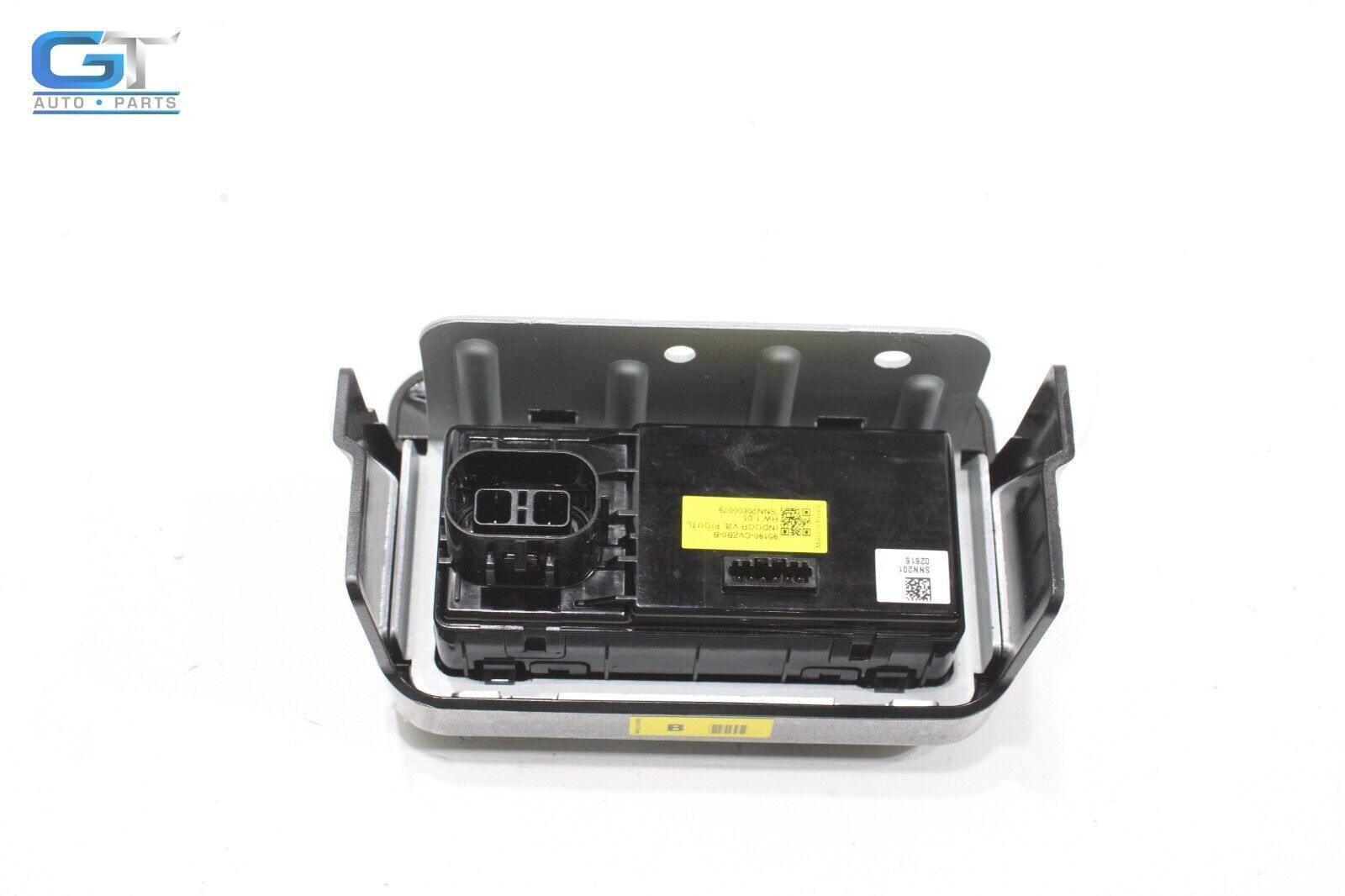 2022 - 2023 KIA EV6 CENTER CONSOLE REAR BACK POWER OUTLET SOCKET OEM