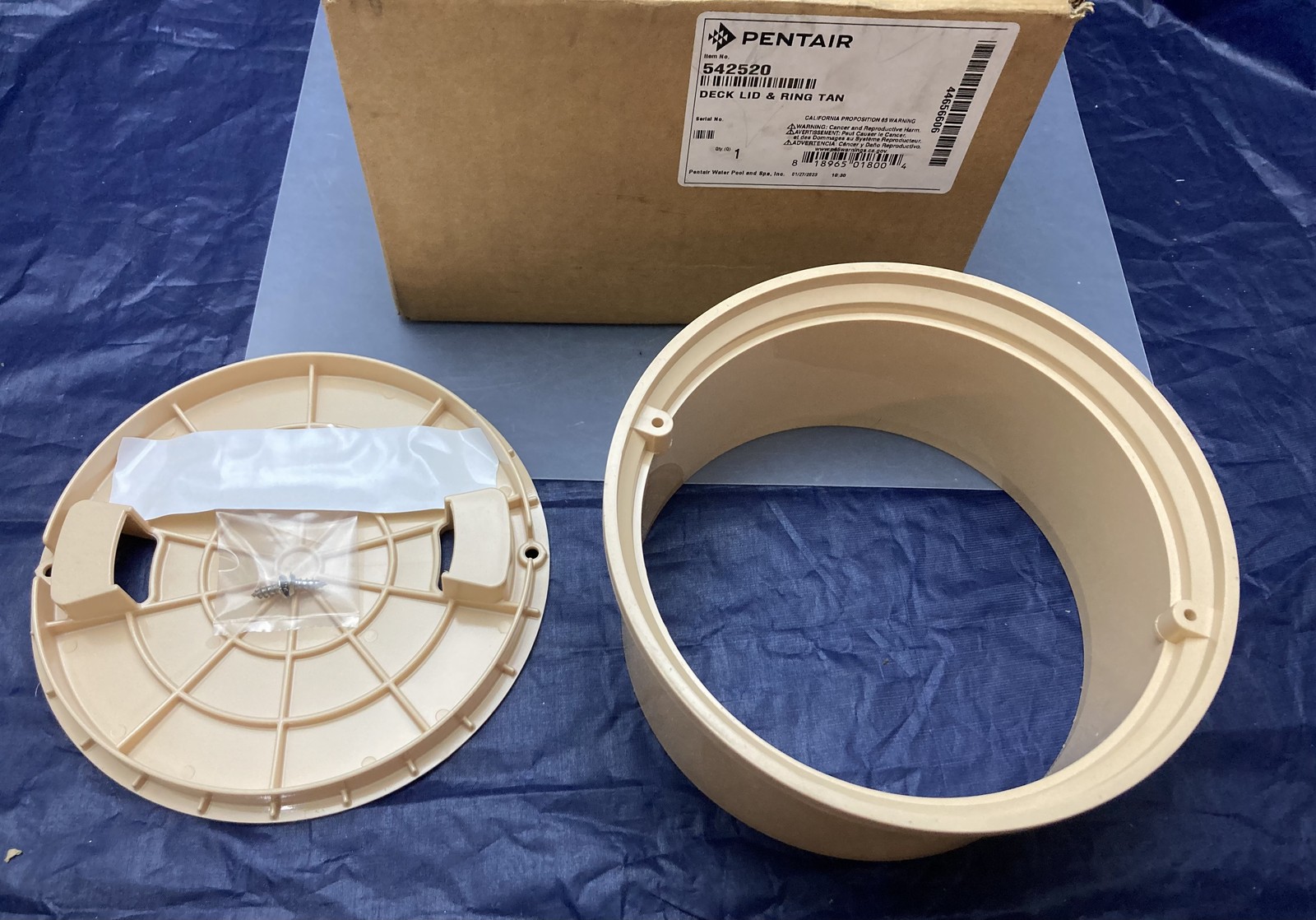 New Genuine Pentair 542520 Deck Lid & Ring TAN
