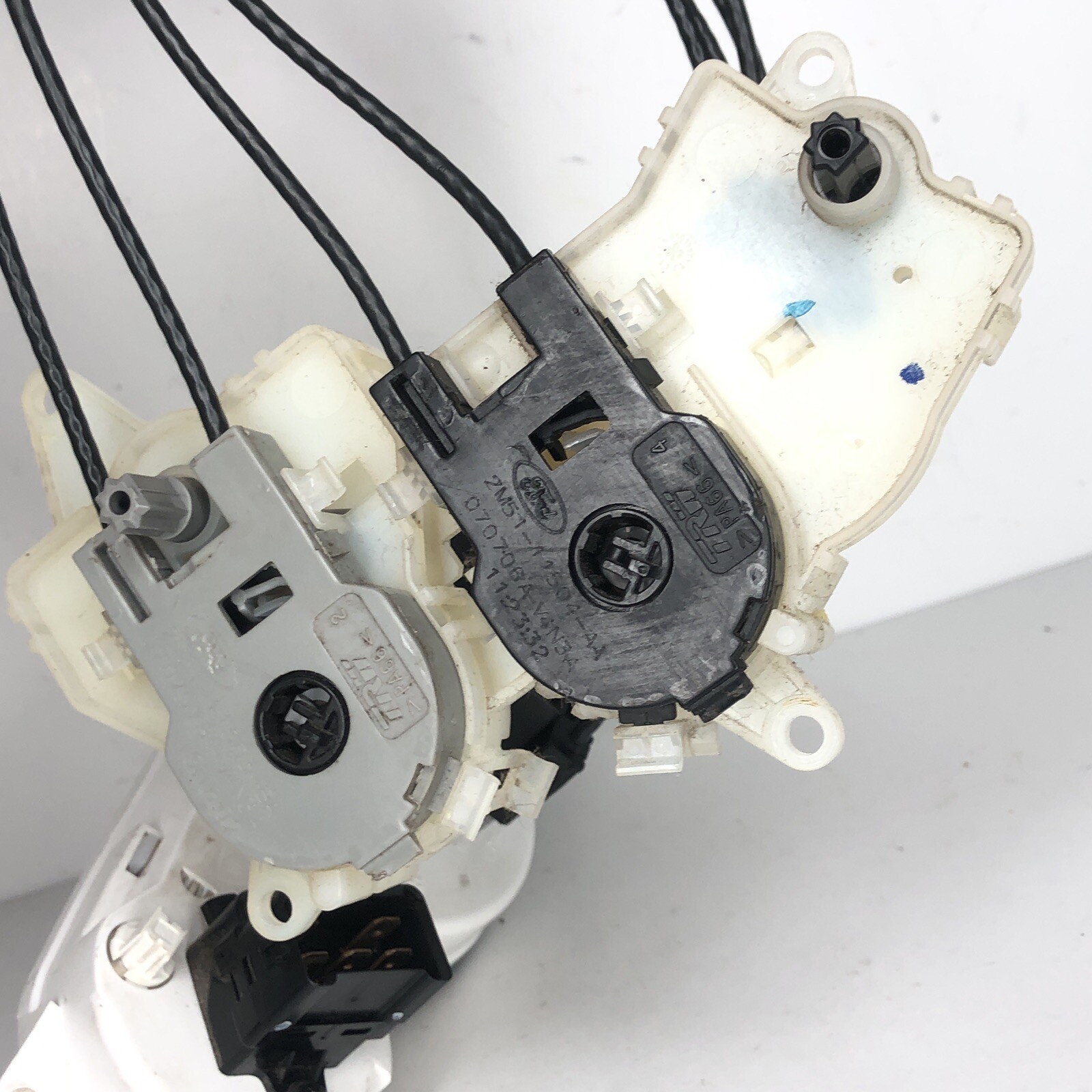 2000-2007 Ford Focus A/C Heater Climate Control Unit with Cables & Actuator OEM