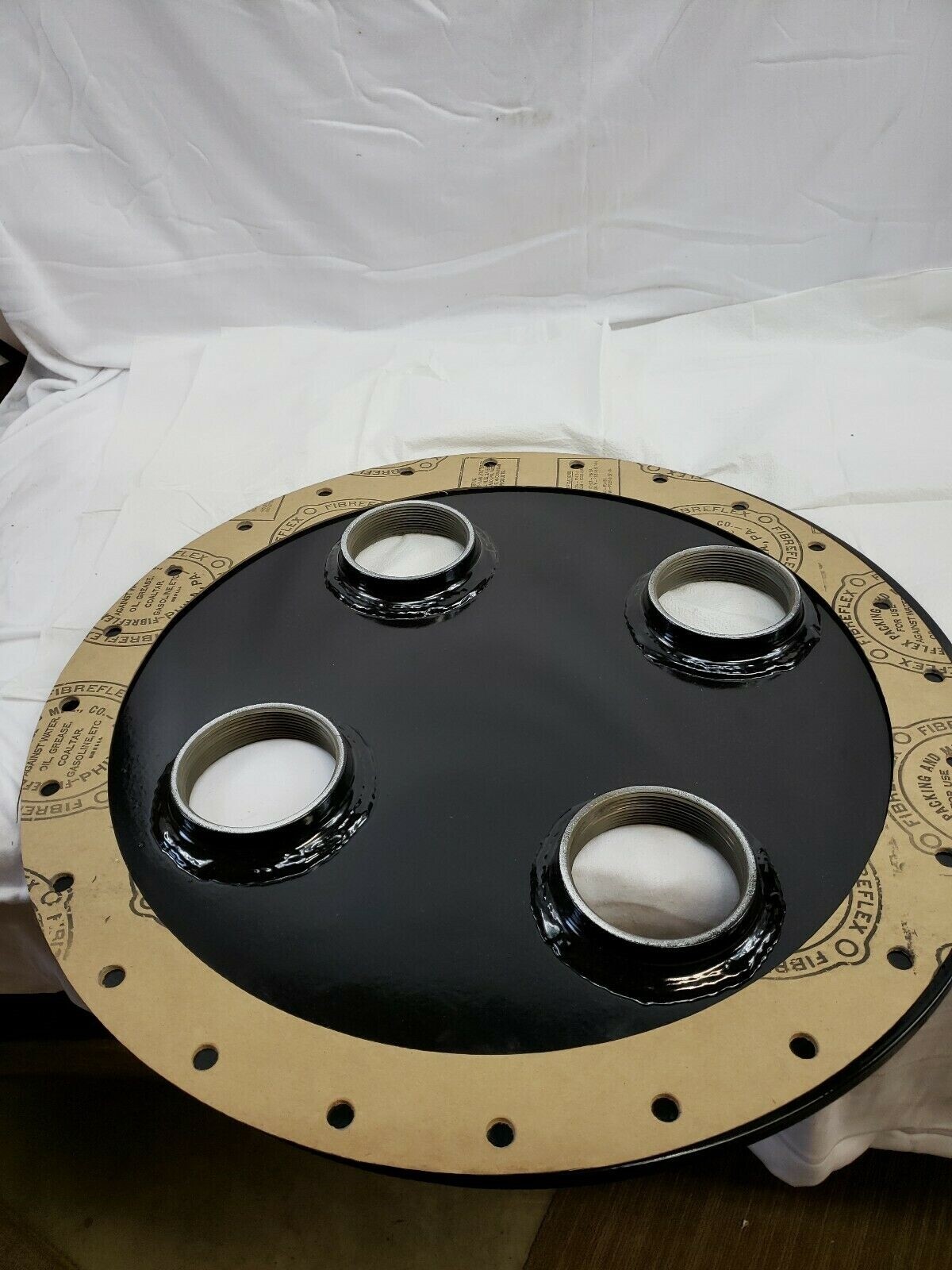 VESSEL TANK 4 PORT(7-1/4" OD) STEEL 28-3/8"D X 3/8"THICK 24 BOLT-ON LID W GASKET
