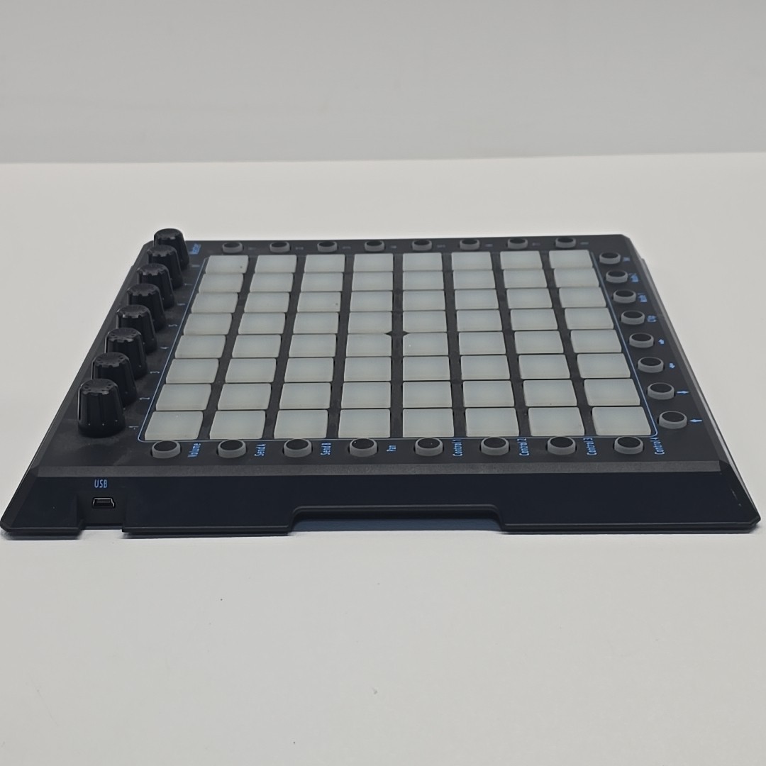 MidiPLUS SmartPAD MIDI 64-Key Controller & USB Cable MULTI-COLOR BACKLIGHT