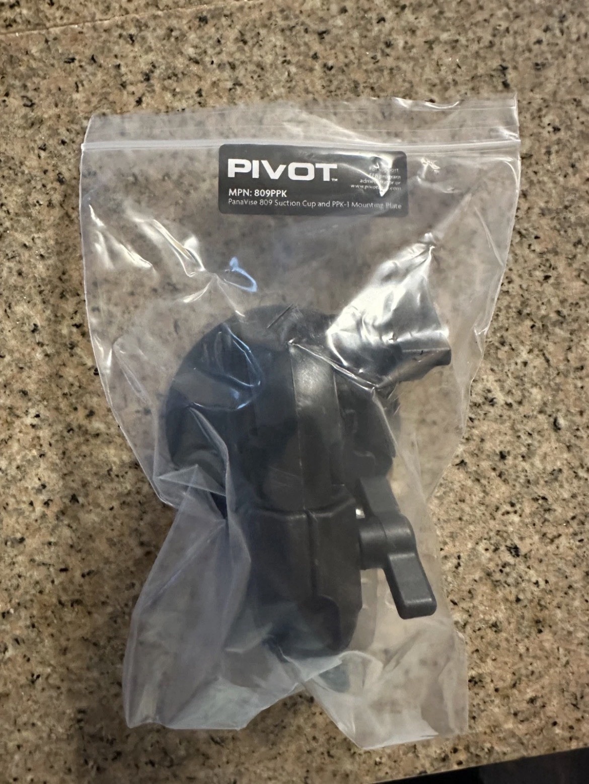 PIVOT 809PPK Pilot / Aviation Suction Cup Mount for iPad